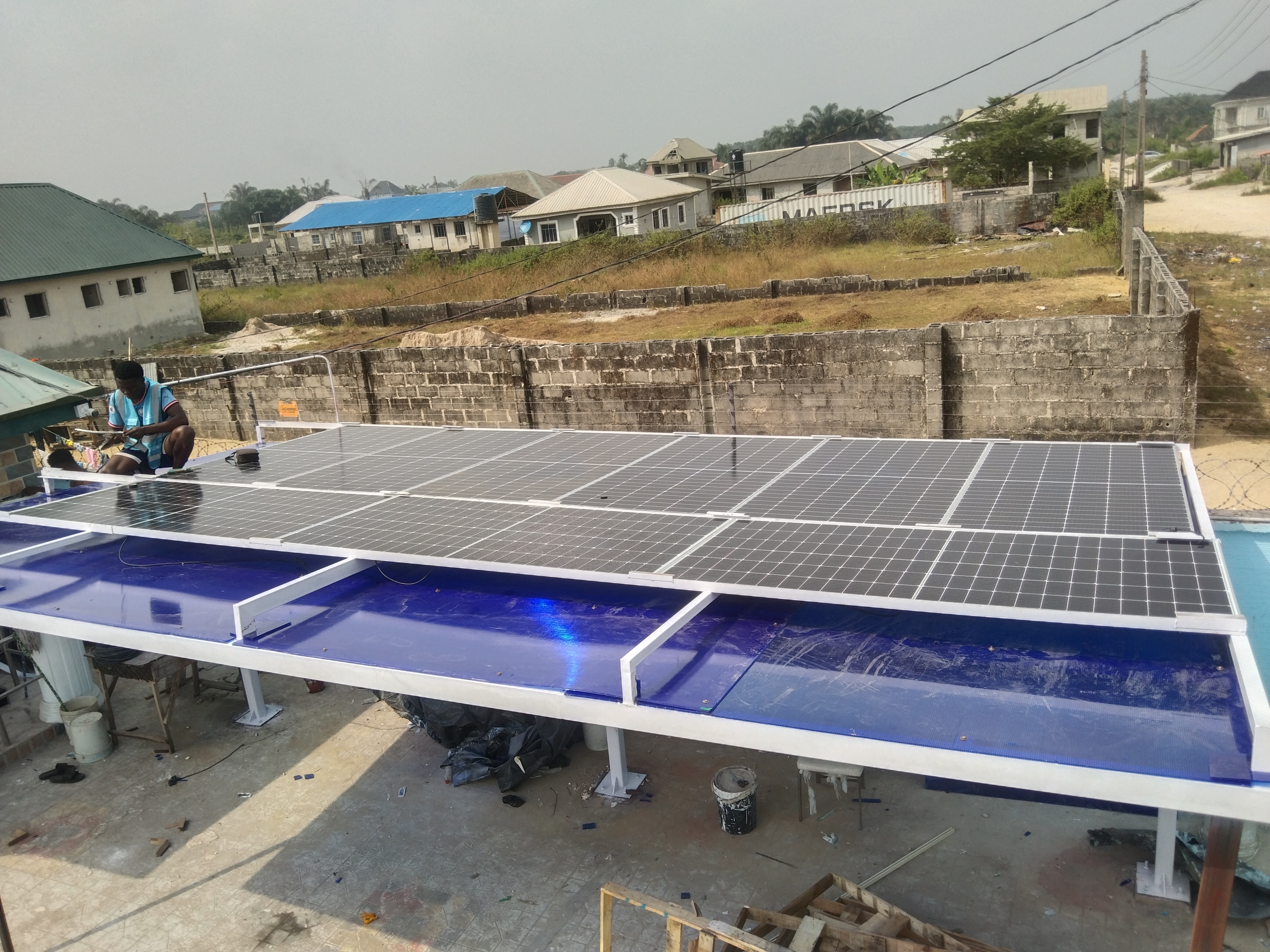 Solar system for commercial and residencial buildings